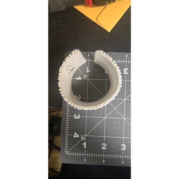 Laura Park white and pink beaded bangle NWT - Picture 9 of 9